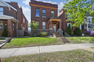 3452 Humphrey St, Unit A in St. Louis, MO - Foto de edificio - Building Photo