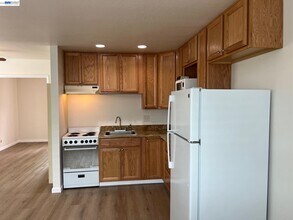 3499 Norton Way in Pleasanton, CA - Building Photo - Building Photo