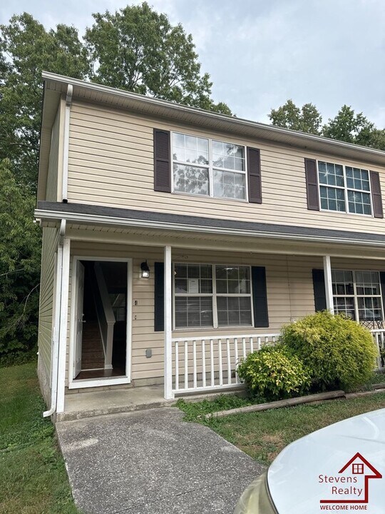143 East Ave-Unit -Unit 4 in Flintstone, GA - Building Photo