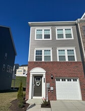 2374 Spruce Knob Ter in Frederick, MD - Foto de edificio - Building Photo