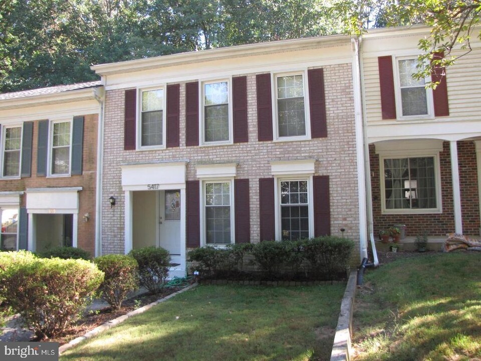 5417 Long Boat Ct in Fairfax, VA - Building Photo