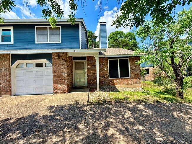 3900 Knollwood Dr in Austin, TX - Building Photo - Building Photo