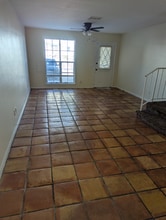 11313 Stratton Park Dr in Temple Terrace, FL - Building Photo - Building Photo