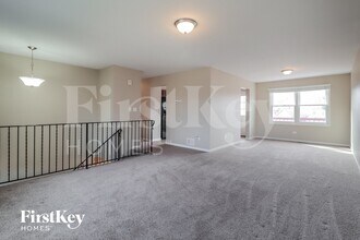 612 Bonner Rd in Wauconda, IL - Foto de edificio - Building Photo