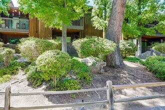 2157 Arnold Way in Alpine, CA - Foto de edificio - Building Photo