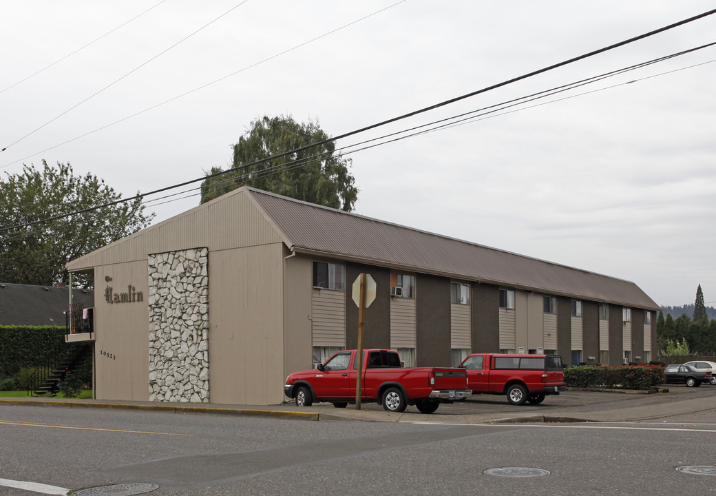 The Hamlin Apartments in Milwaukie, OR - Building Photo