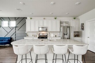 7502 Chesapeake Rail Ln in Austin, TX - Building Photo - Building Photo