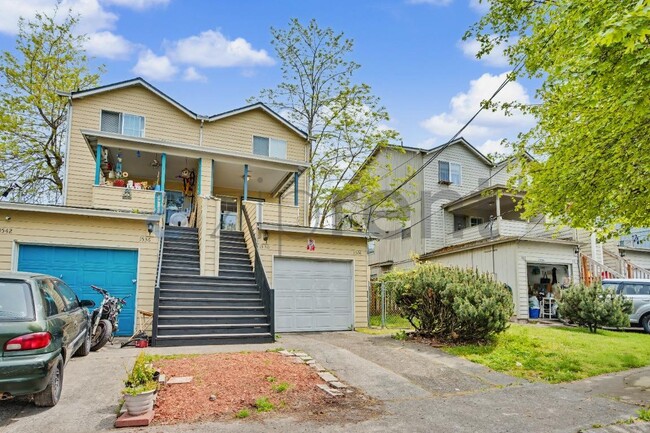 1530 NE 68th Ave in Portland, OR - Building Photo - Building Photo