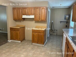 27 Stadia Dr in Franklin, OH - Building Photo - Building Photo