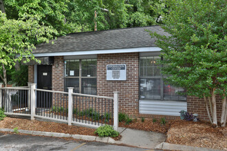 Kensington Apartments in Taylors, SC - Building Photo - Building Photo