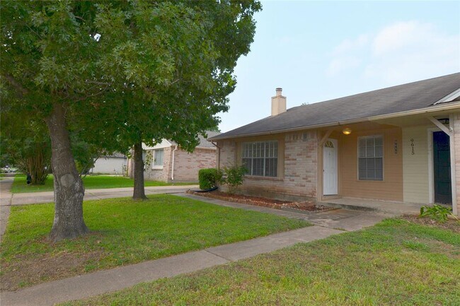 9611 Wellsworth Dr in Houston, TX - Foto de edificio - Building Photo