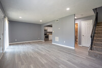 Perimeter 294 in Atlanta, GA - Building Photo - Interior Photo