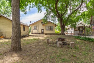 951 S 9th St in Salina, KS - Building Photo - Building Photo