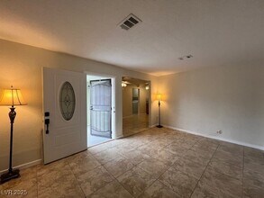 1635 Lewis Ave in Las Vegas, NV - Building Photo - Building Photo
