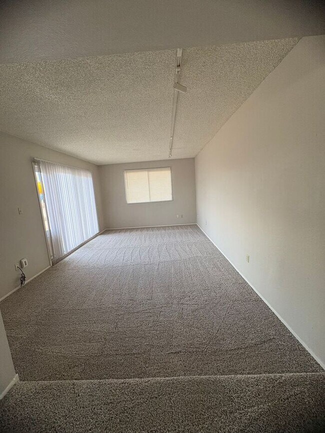 2613 W Dunbar Dr in Tempe, AZ - Building Photo - Building Photo