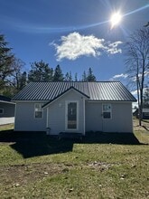 962 County Rd 440 in Manistique, MI - Building Photo - Building Photo