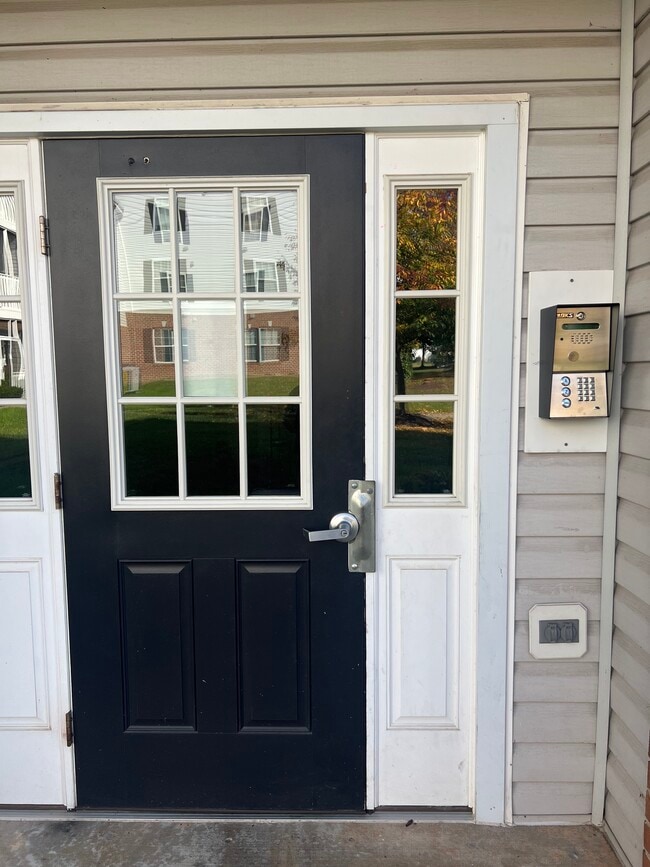 305 Rain Water Way in Glen Burnie, MD - Building Photo - Building Photo