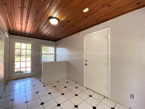 256 E Crystal Lake St in Orlando, FL - Building Photo - Building Photo