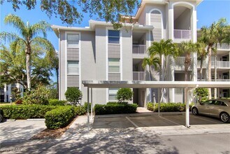 7515 Stoneybrook Dr in Naples, FL - Building Photo - Building Photo