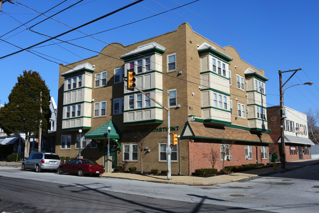 Penn Street Apartment in Chester, PA - Building Photo