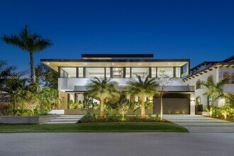 641 Flamingo Dr in Fort Lauderdale, FL - Building Photo - Building Photo