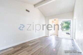 8001 Zenith Dr in Citrus Heights, CA - Building Photo - Building Photo