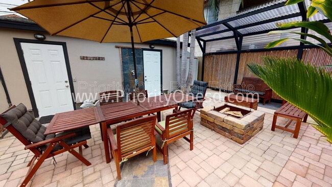 property at 4766 Bermuda Ave