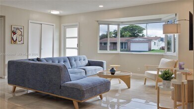 609 S Crescent Dr in Hollywood, FL - Building Photo - Building Photo