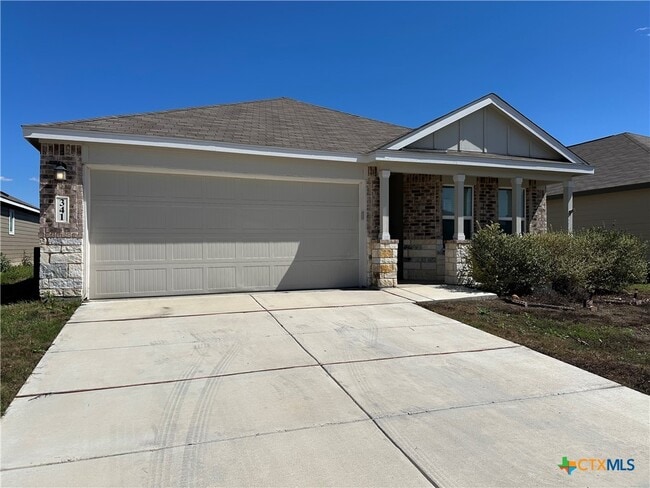 341 Cordova Xing in Seguin, TX - Building Photo - Building Photo