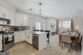 2537 Grays Ferry Ave in Philadelphia, PA - Building Photo - Building Photo