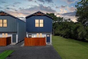 8419 Venus St in Houston, TX - Building Photo