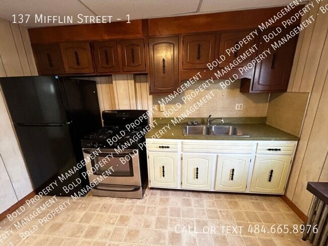 property at 137 Mifflin St