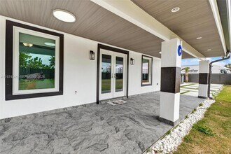 16405 SW 228th St in Miami, FL - Building Photo - Building Photo