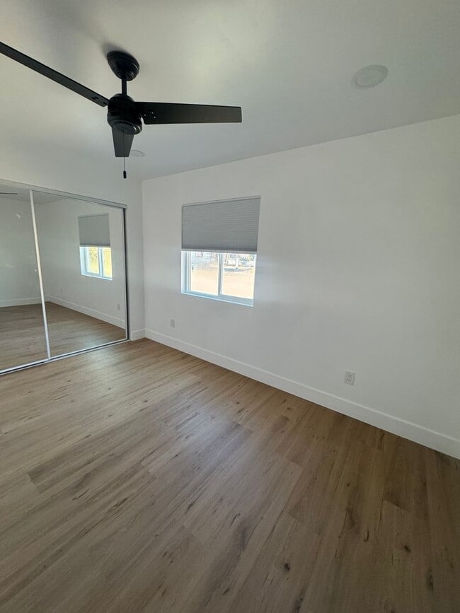 240 White Rd in Red Bluff, CA - Building Photo - Building Photo