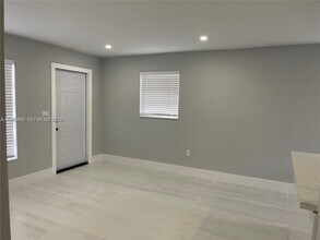 1541 N 71st Terrace in Hollywood, FL - Building Photo - Building Photo