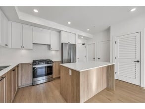 19885-19876 76 Ave in Langley, BC - Building Photo - Building Photo