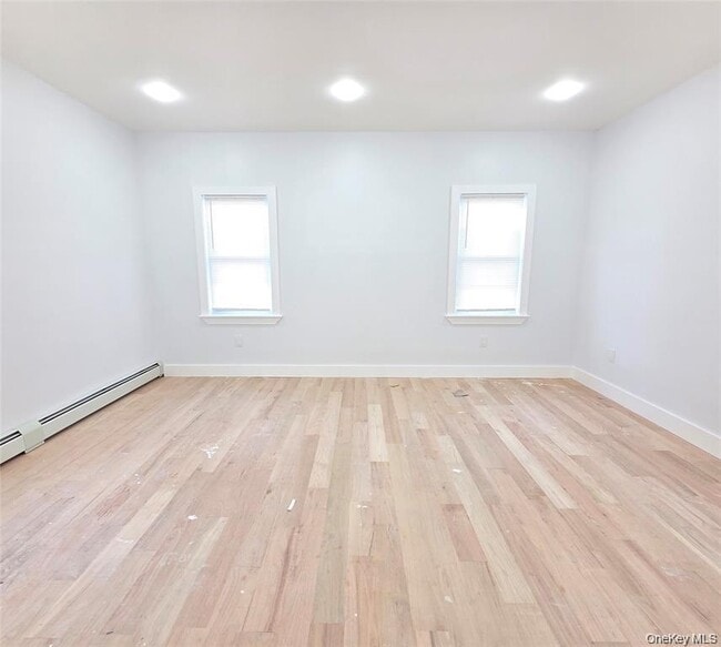 172-03 119th Ave in Queens, NY - Building Photo - Building Photo