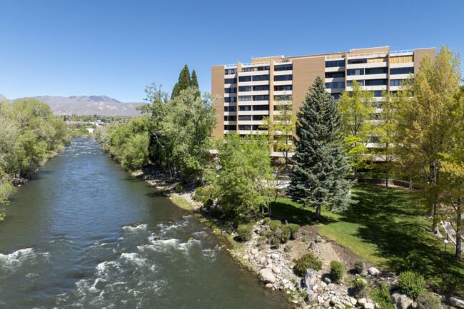 1200 Riverside Dr in Reno, NV - Foto de edificio - Building Photo