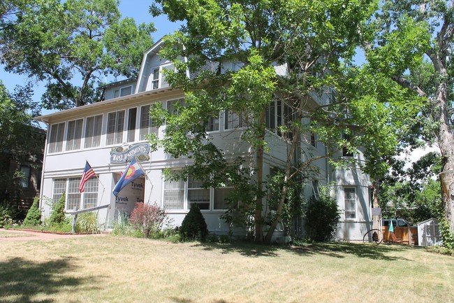 Maple Apartments in Golden, CO - Building Photo - Building Photo