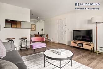 1600 Villa St in Mountain View, CA - Building Photo - Building Photo