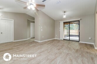 11012 Bentwood Ct in New Port Richey, FL - Building Photo - Building Photo