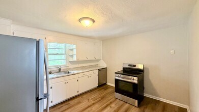 209 McFarland Dr in Kingsport, TN - Building Photo - Building Photo