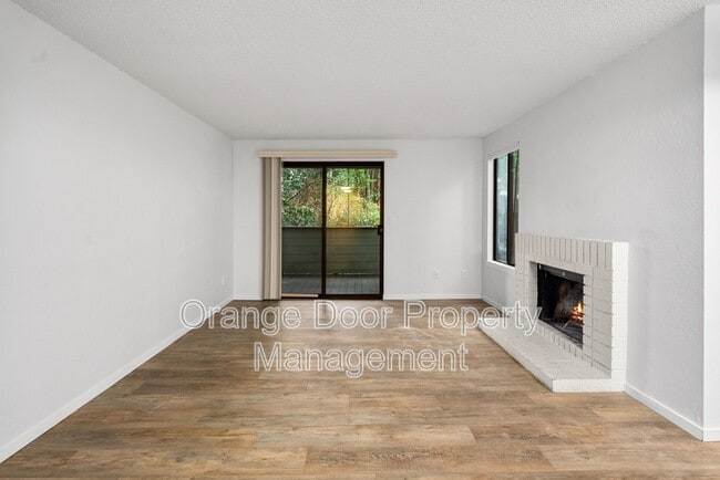 property at 156 S 329th Pl