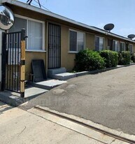 4542 W Imperial Hwy in Inglewood, CA - Building Photo