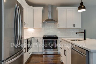 2221B Winford Ave in Nashville, TN - Building Photo - Building Photo