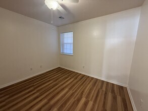 2203 S Bluestone St in Stillwater, OK - Building Photo - Building Photo