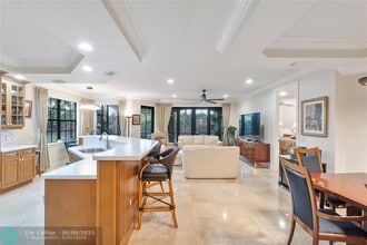 7641 Old Thyme Ct in Parkland, FL - Foto de edificio - Building Photo