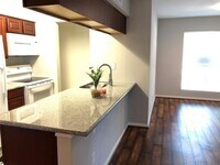 5333 Richmond Ave. photo'