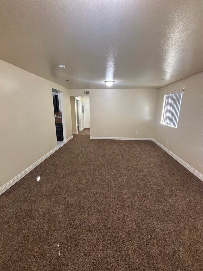 139 E 110th St in Los Angeles, CA - Building Photo - Building Photo