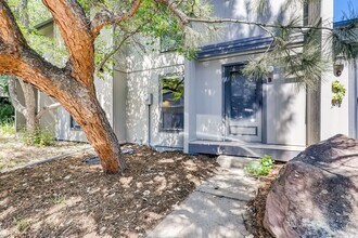 1225 Bear Mountain Dr in Boulder, CO - Foto de edificio - Building Photo